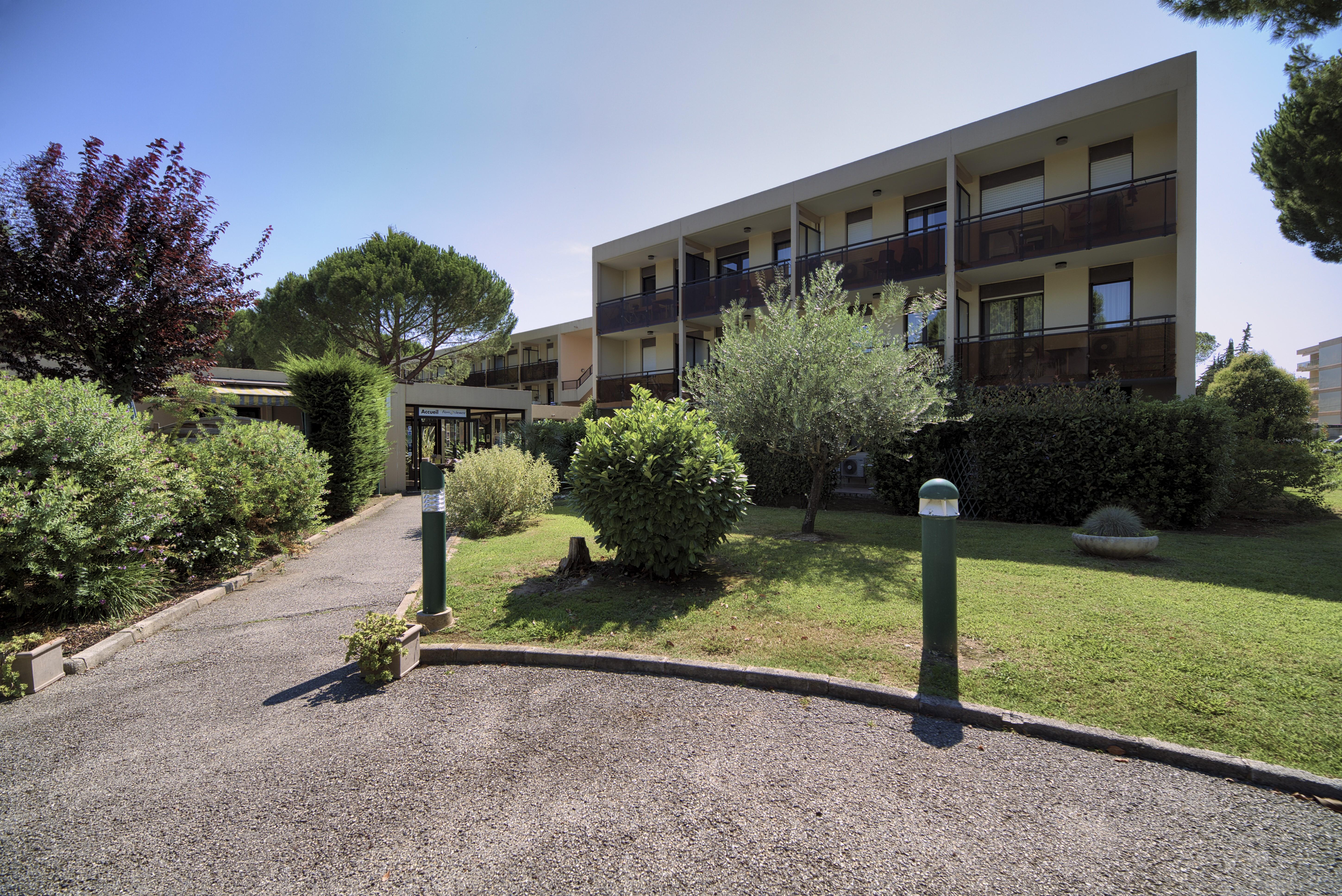 Residence Pierre & Vacances Les Jardins Ombrages Mandelieu-la-Napoule Exterior photo